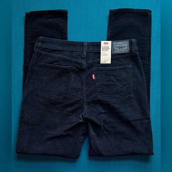 Levi’s Women’s Classic Mid-Rise Skinny Corduroy Jeans - Picture 2 of 5
